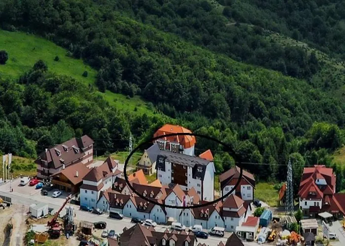 Pogled Iznad Oblaka شقة