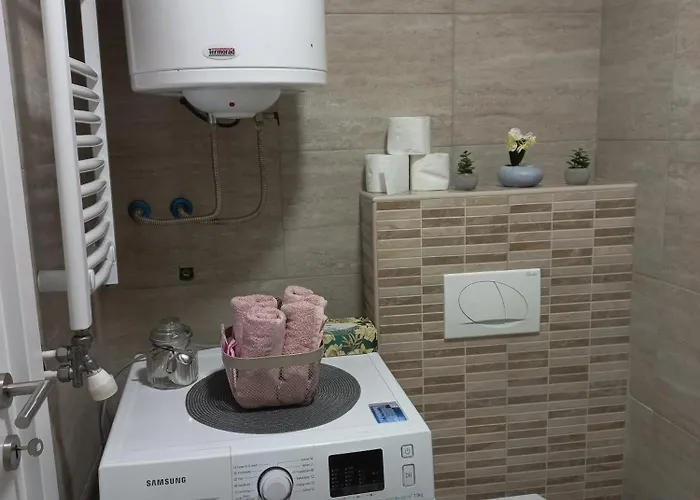 شقة Pogled Iznad Oblaka *